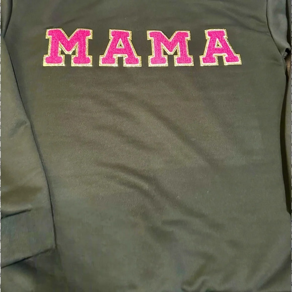 Women’s‎ custom made Mama sweatshirt sm to xxl - Picture 8 of 9
